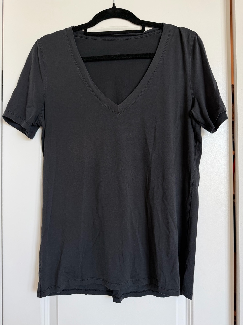 Lululemon V-Neck Short Sleeve Top - Black